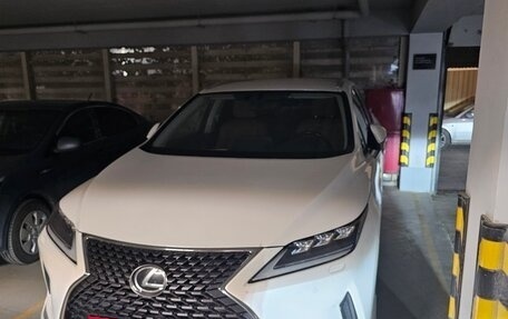 Lexus RX IV рестайлинг, 2020 год, 4 500 000 рублей, 4 фотография