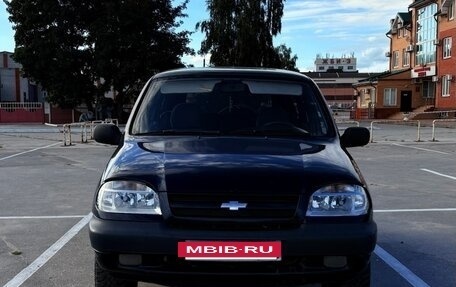 Chevrolet Niva I рестайлинг, 2005 год, 299 000 рублей, 3 фотография