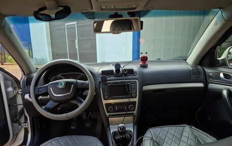 Skoda Octavia, 2011 год, 630 000 рублей, 13 фотография