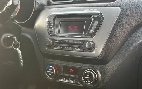 KIA Rio III рестайлинг, 2011 год, 749 000 рублей, 29 фотография