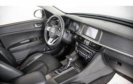 KIA K5 II, 2018 год, 1 999 000 рублей, 11 фотография
