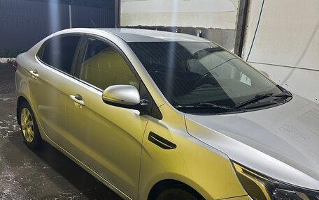 KIA Rio III рестайлинг, 2012 год, 880 000 рублей, 2 фотография