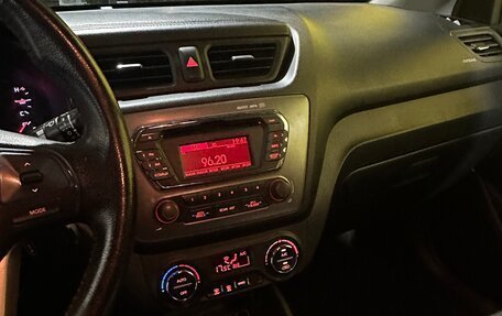 KIA Rio III рестайлинг, 2012 год, 880 000 рублей, 16 фотография