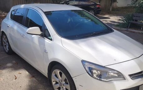 Opel Astra J, 2012 год, 800 000 рублей, 3 фотография