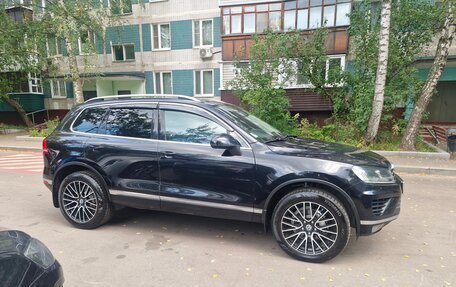 Volkswagen Touareg III, 2015 год, 3 200 000 рублей, 3 фотография