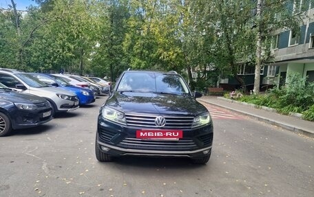 Volkswagen Touareg III, 2015 год, 3 200 000 рублей, 2 фотография