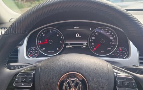 Volkswagen Touareg III, 2015 год, 3 200 000 рублей, 15 фотография