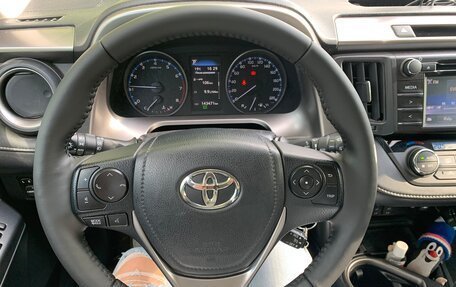 Toyota RAV4, 2016 год, 1 980 000 рублей, 7 фотография