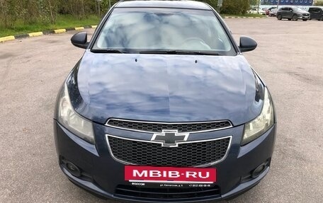 Chevrolet Cruze II, 2010 год, 599 999 рублей, 2 фотография