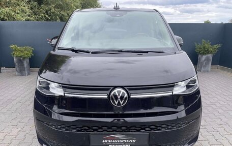 Volkswagen Multivan, 2023 год, 5 950 000 рублей, 1 фотография