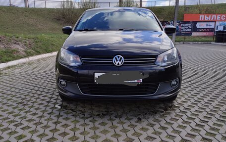 Volkswagen Polo VI (EU Market), 2013 год, 720 000 рублей, 1 фотография