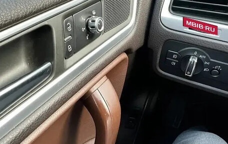 Volkswagen Touareg III, 2012 год, 2 160 000 рублей, 10 фотография