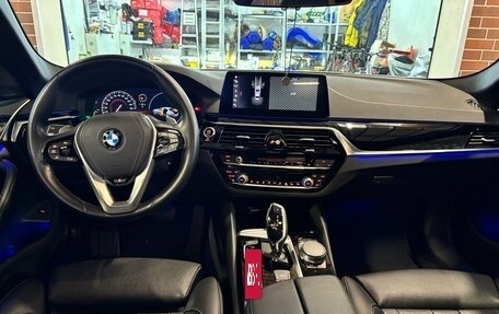 BMW 5 серия, 2019 год, 4 550 000 рублей, 21 фотография