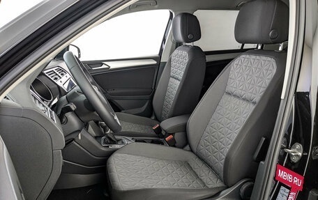 Volkswagen Tiguan II, 2021 год, 3 090 000 рублей, 20 фотография