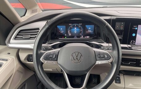 Volkswagen Multivan, 2023 год, 5 950 000 рублей, 13 фотография