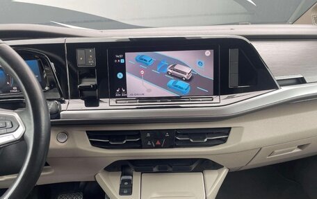 Volkswagen Multivan, 2023 год, 5 950 000 рублей, 14 фотография
