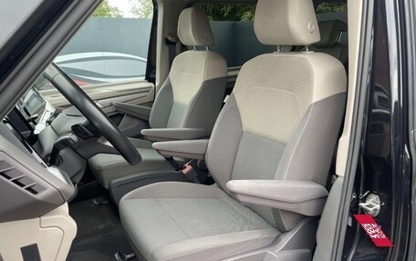 Volkswagen Multivan, 2023 год, 5 950 000 рублей, 8 фотография