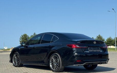 Toyota Camry, 2024 год, 3 900 000 рублей, 9 фотография