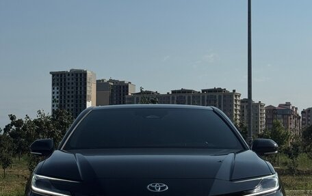 Toyota Camry, 2024 год, 3 900 000 рублей, 5 фотография