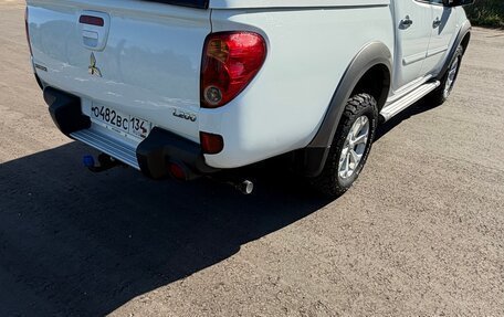Mitsubishi L200 IV рестайлинг, 2014 год, 1 800 000 рублей, 4 фотография