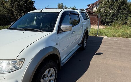 Mitsubishi L200 IV рестайлинг, 2014 год, 1 800 000 рублей, 3 фотография