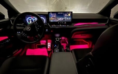Toyota Camry, 2024 год, 3 900 000 рублей, 16 фотография