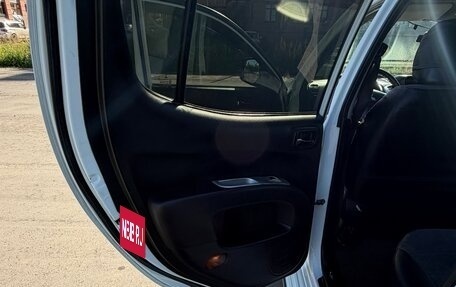 Mitsubishi L200 IV рестайлинг, 2014 год, 1 800 000 рублей, 9 фотография