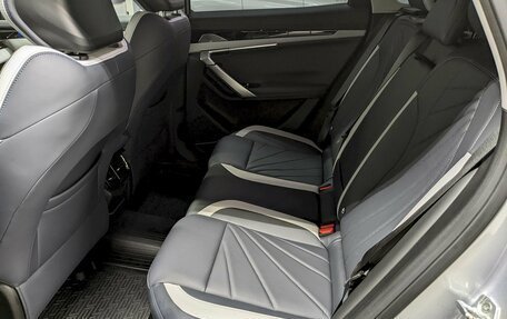 Geely Atlas, 2024 год, 2 990 000 рублей, 16 фотография