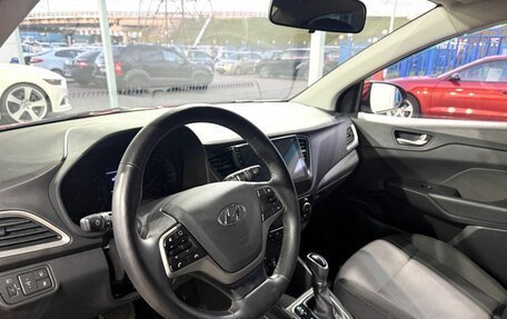 Hyundai Solaris II рестайлинг, 2017 год, 1 299 000 рублей, 13 фотография