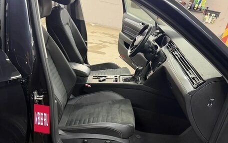 Volkswagen Passat B8 рестайлинг, 2021 год, 2 750 000 рублей, 15 фотография