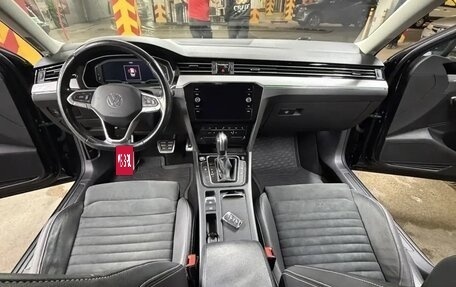 Volkswagen Passat B8 рестайлинг, 2021 год, 2 750 000 рублей, 8 фотография