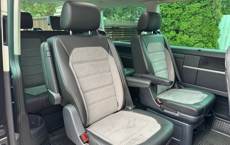 Volkswagen Multivan T6 рестайлинг, 2021 год, 5 000 000 рублей, 17 фотография