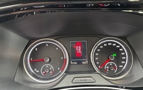 Volkswagen Multivan T6 рестайлинг, 2021 год, 5 000 000 рублей, 18 фотография
