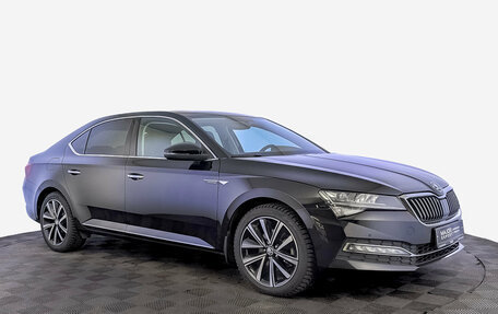 Skoda Superb III рестайлинг, 2025 год, 3 595 000 рублей, 3 фотография