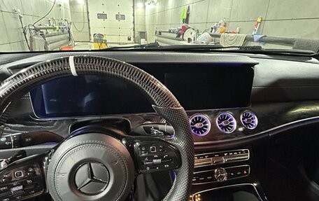 Mercedes-Benz E-Класс, 2017 год, 2 200 000 рублей, 20 фотография