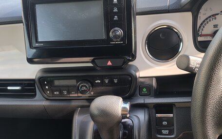 Honda N-One, 2021 год, 860 000 рублей, 11 фотография