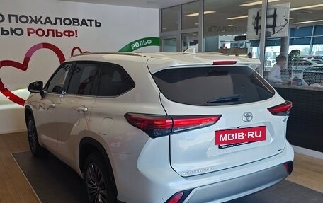 Toyota Highlander, 2025 год, 5 650 000 рублей, 4 фотография