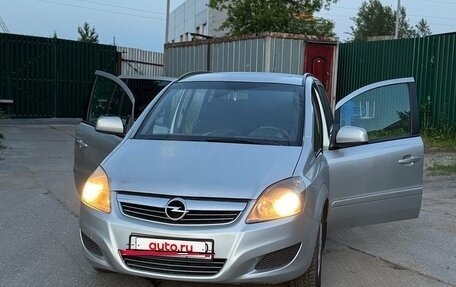 Opel Zafira B, 2012 год, 630 000 рублей, 3 фотография