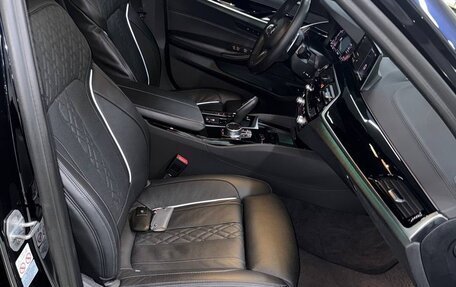 BMW 5 серия, 2019 год, 4 400 000 рублей, 16 фотография