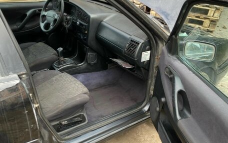 Volkswagen Passat B4, 1996 год, 175 000 рублей, 4 фотография