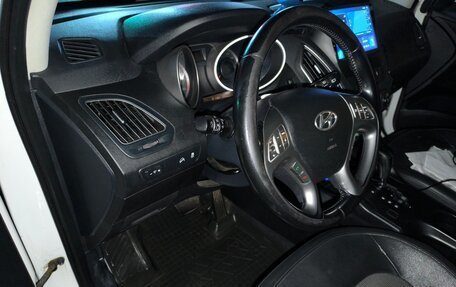 Hyundai ix35 I рестайлинг, 2014 год, 950 000 рублей, 17 фотография