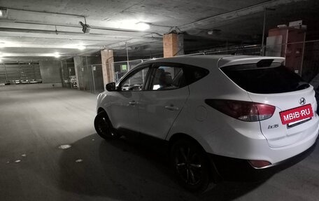 Hyundai ix35 I рестайлинг, 2014 год, 950 000 рублей, 27 фотография