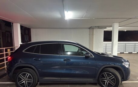 Mercedes-Benz GLA, 2020 год, 3 100 000 рублей, 4 фотография