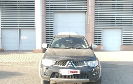 Mitsubishi L200 IV рестайлинг, 2013 год, 1 600 000 рублей, 6 фотография