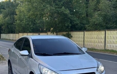 Hyundai Solaris II рестайлинг, 2011 год, 339 000 рублей, 7 фотография