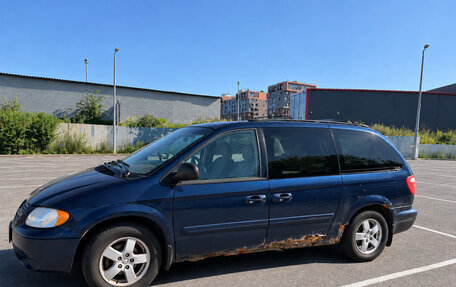 Dodge Caravan IV, 2004 год, 329 000 рублей, 2 фотография