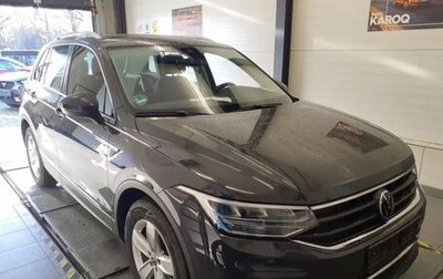 Volkswagen Tiguan II, 2022 год, 2 292 000 рублей, 1 фотография