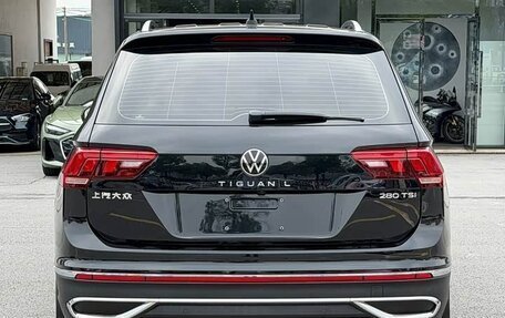 Volkswagen Tiguan II, 2023 год, 2 059 000 рублей, 4 фотография