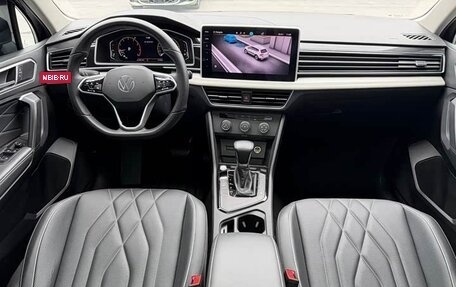 Volkswagen Tiguan II, 2023 год, 2 059 000 рублей, 6 фотография