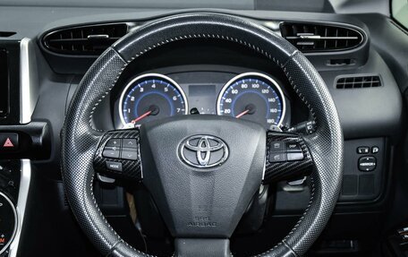 Toyota Wish II, 2013 год, 1 249 000 рублей, 15 фотография